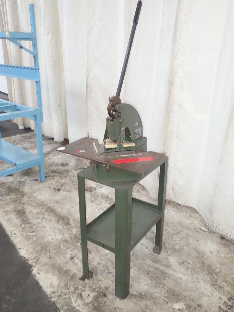 Di-acro-houdaille Metal Notcher