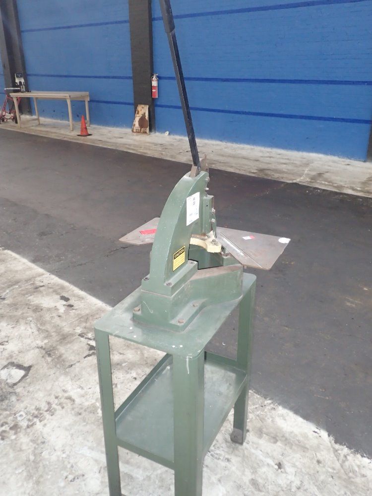 Di-acro-houdaille Metal Notcher