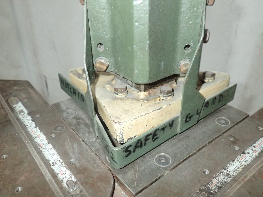 Di-acro-houdaille Metal Notcher