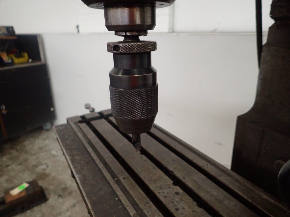 Bridgeport Vertical Mill