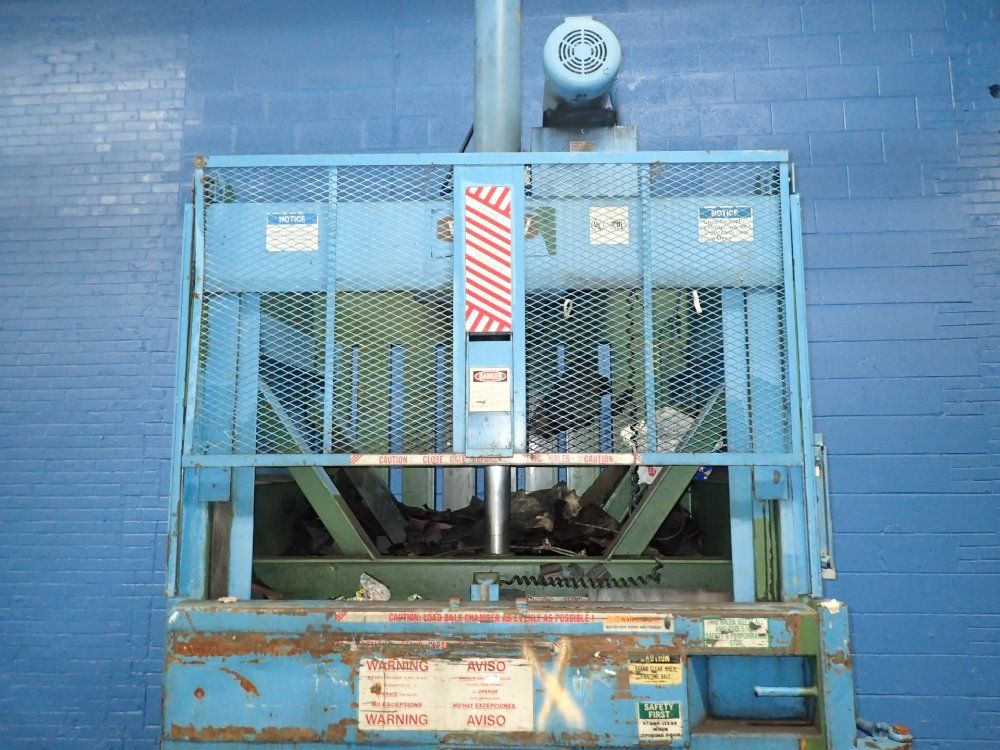 The American Baler Co. Baler