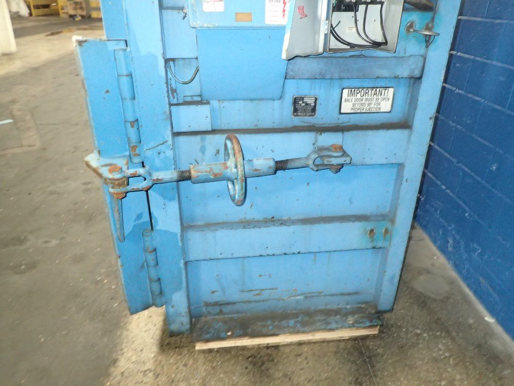 The American Baler Co. Baler