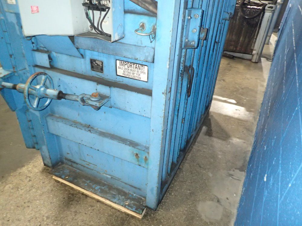 The American Baler Co. Baler