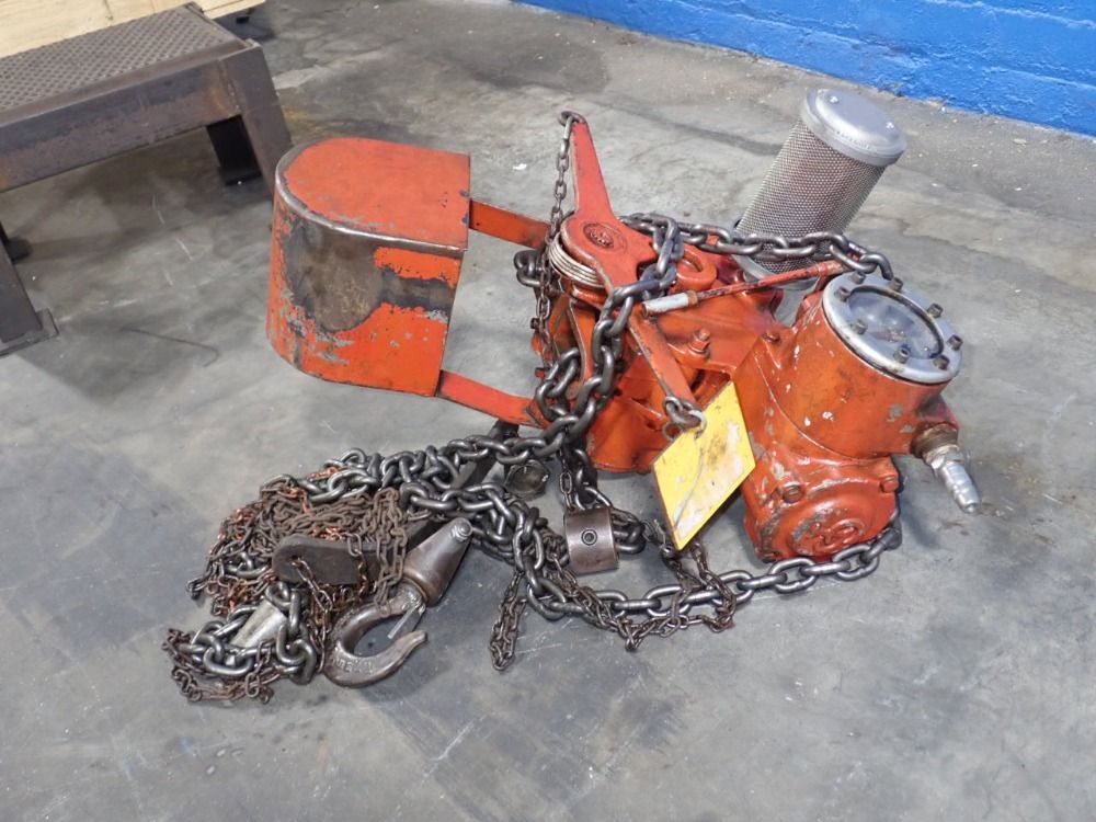 Chicago Pneumatic Pneumatic Hoist