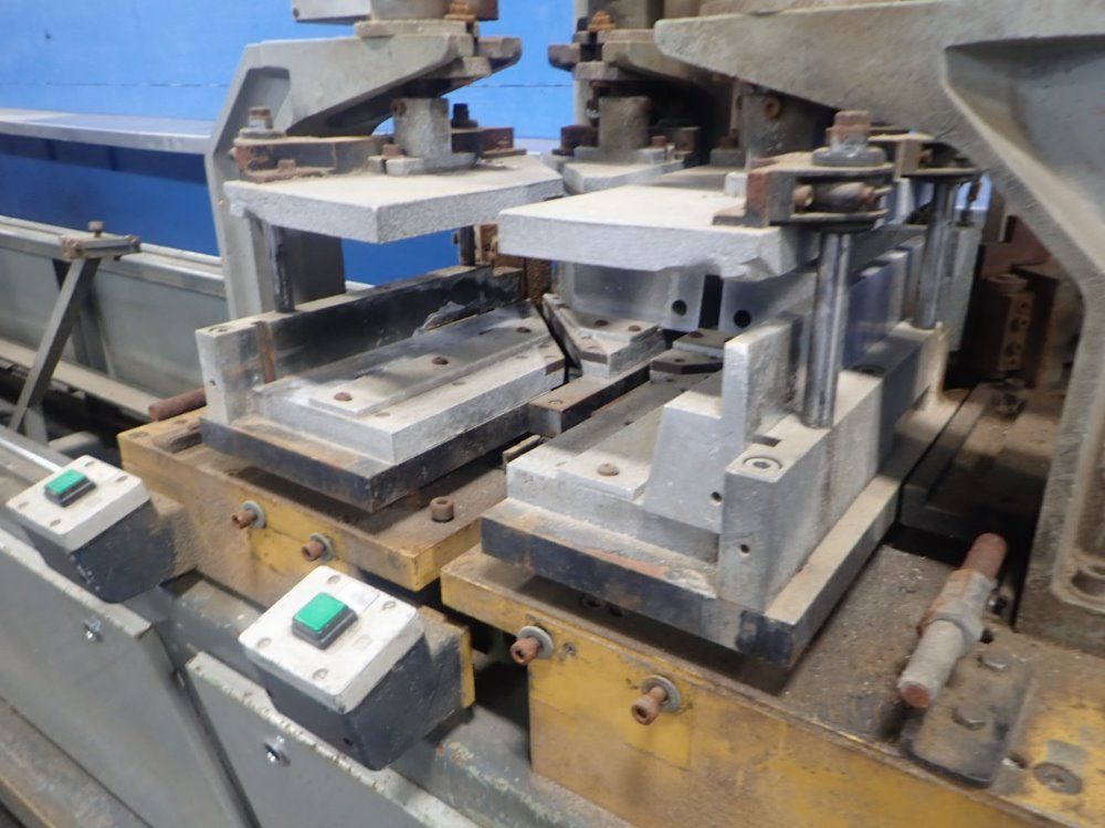 Sampson / Urban Welder