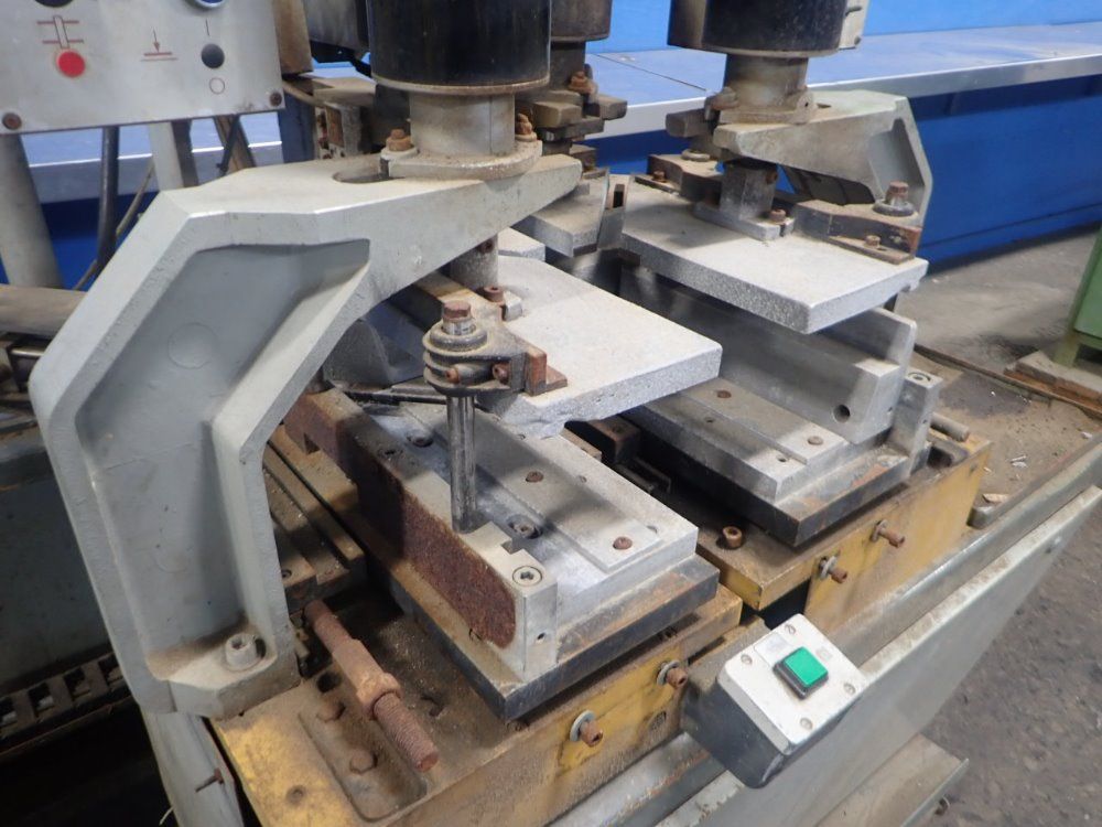 Sampson / Urban Welder