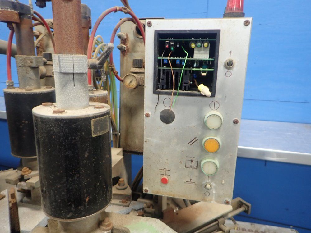 Sampson / Urban Welder