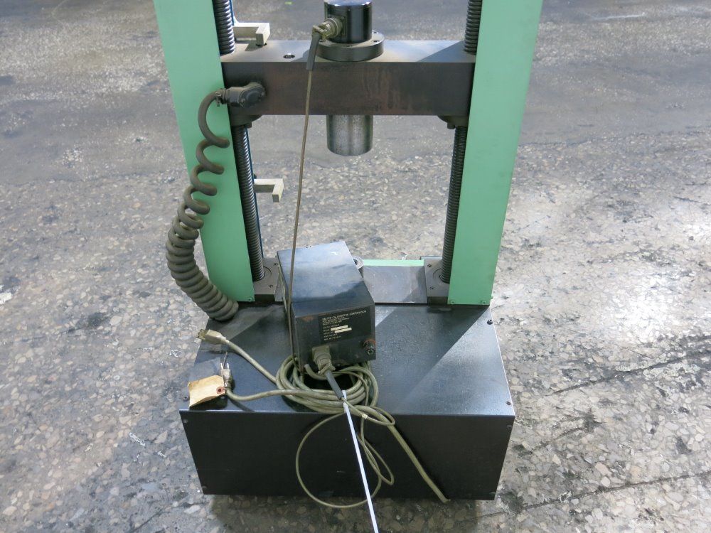 United Calibration Tensile Tester