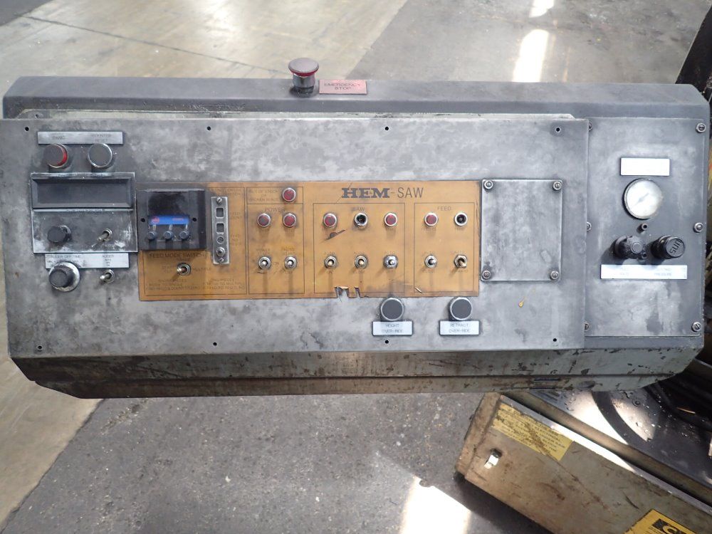 H E & M Saw Horizontal Bandsaw