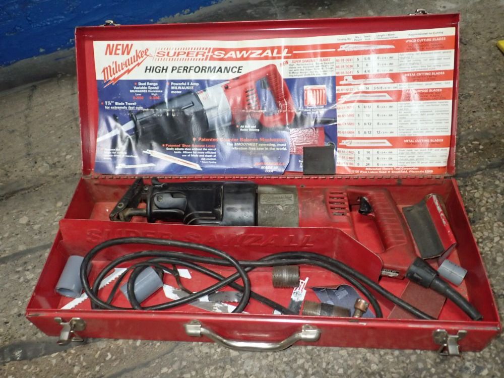 Milwaukee Electric Reciprocating Saw
