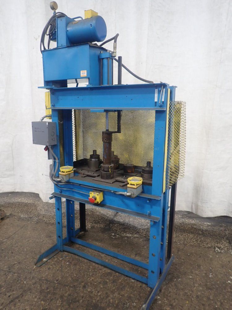 Dynex / Rivett Hydraulic Press
