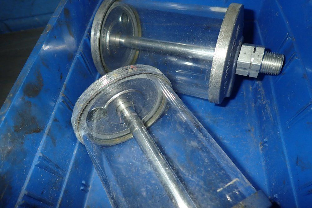 Lube-devices Lubricators