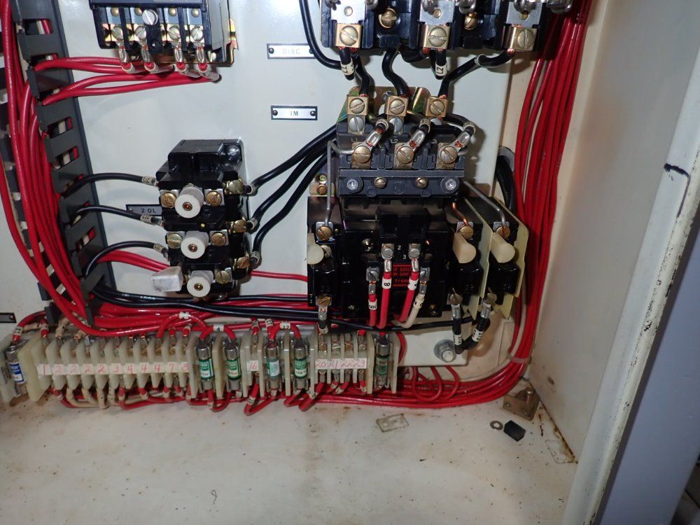 Marvel 18" X 21" 26 1/2" X 30" Table 81/s/s1/s2 Vertical Band Saw - 81/s/s1/s2