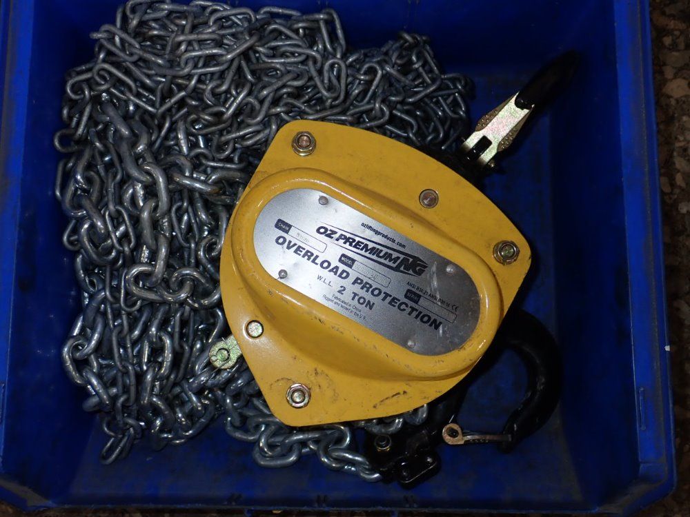 Oz Premium Chain Hoist
