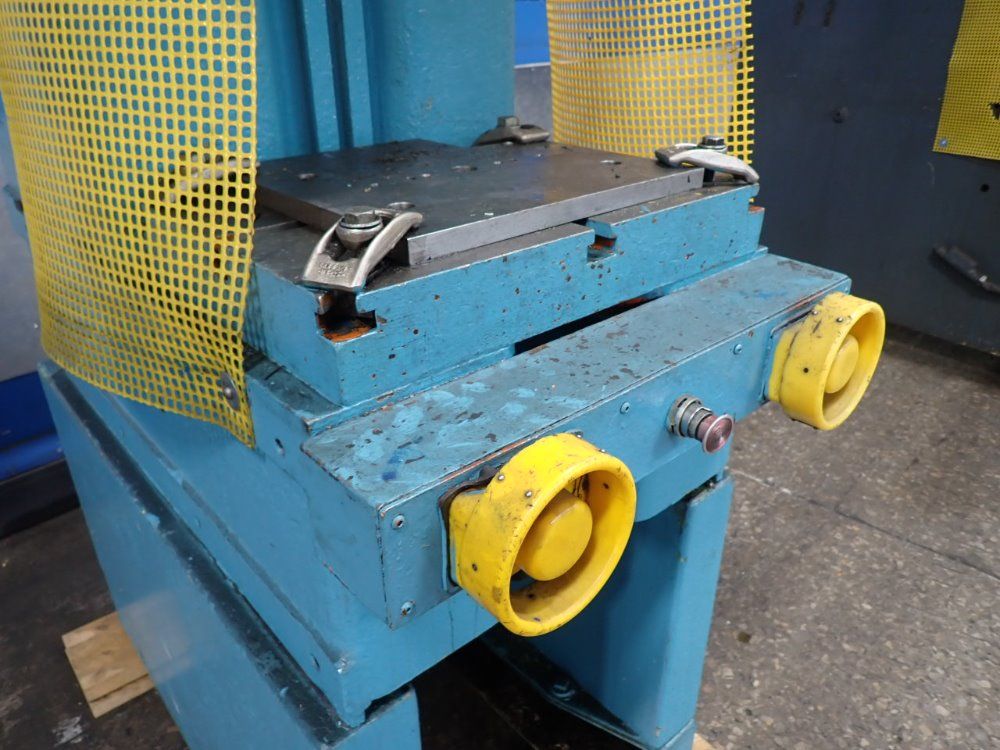 Denison / Multipress 14" X 20" Bed 8 Ton Press - 8c01c21a35s06