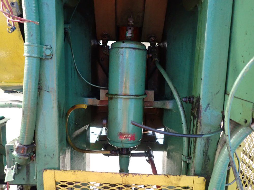 L & J Press Co. Obi Press