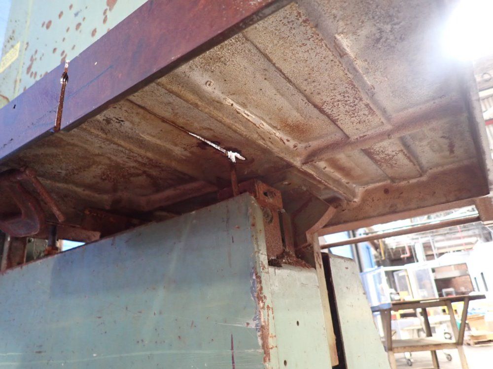 Connecticut Band Saws Vertical Band Saw