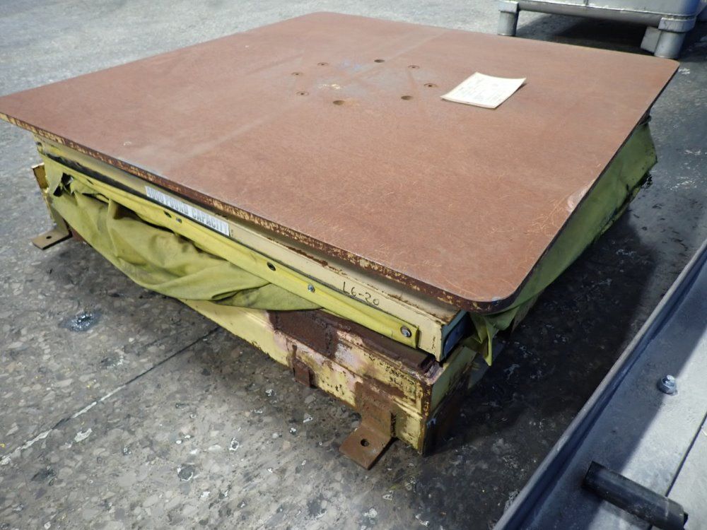 Jomat Industries Rotary Lift Table