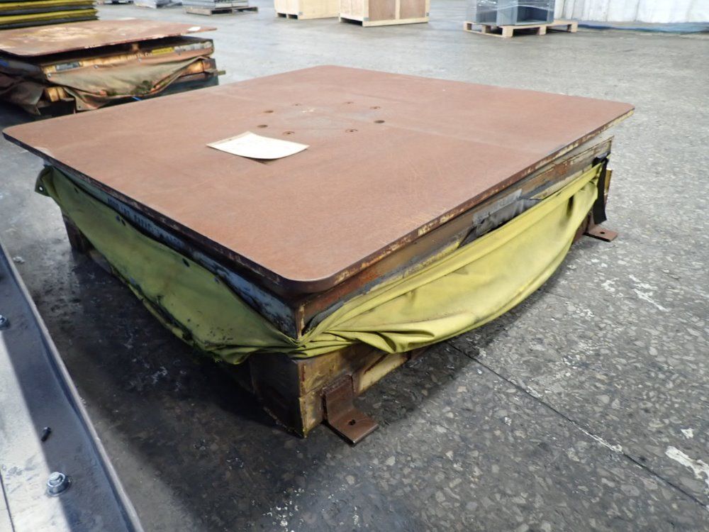 Jomat Industries Rotary Lift Table