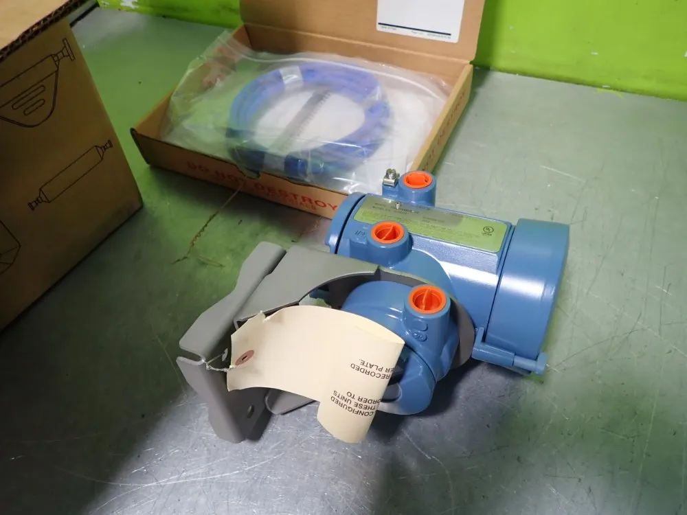 Emerson 1700r11abuezzz Micro Motion Transmitter - 1700r11abuezzz