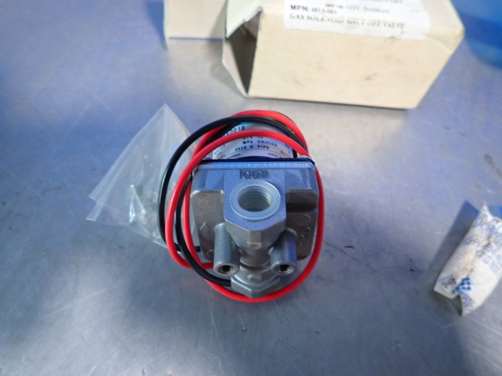 Ckd 2 Pcs Solenoid Valve Lot Ckd Ab2x0018, Smc Vf5220-5dz1-03 - Ab2x0018