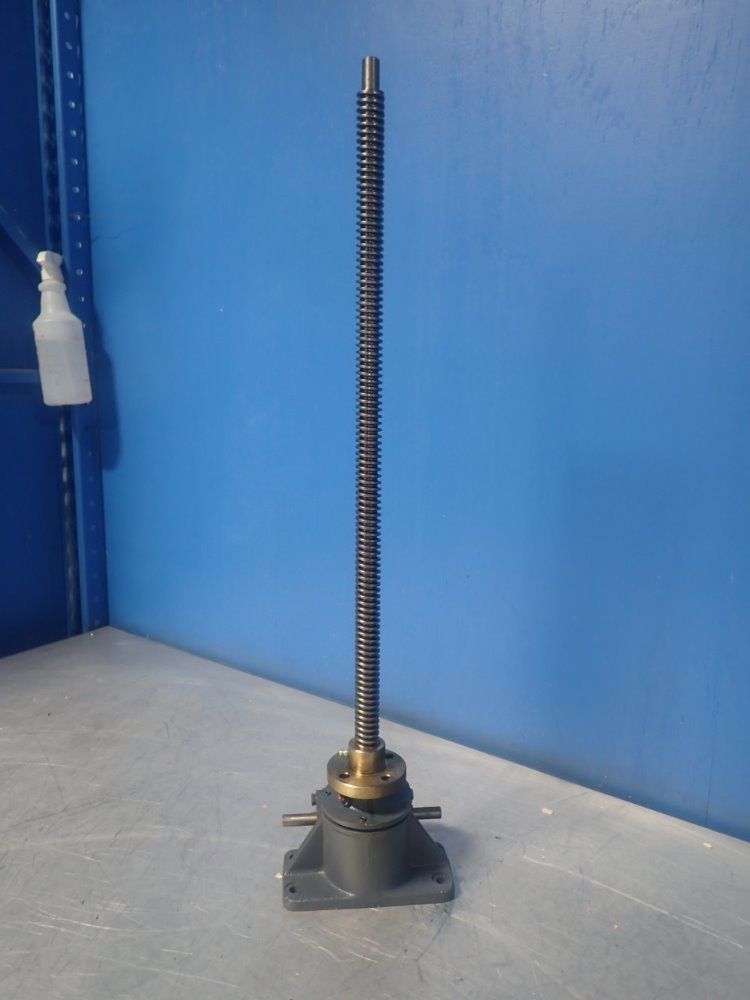Joyce Machine Screw