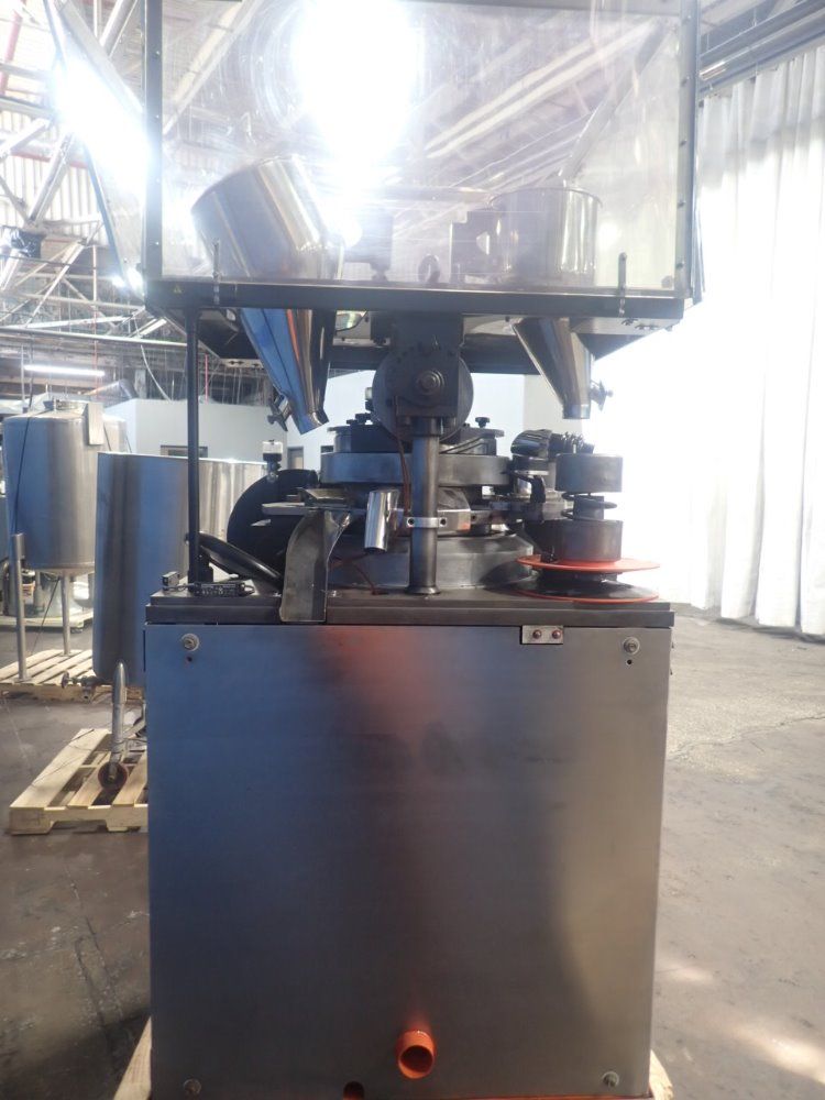 Manesty Tablet Press