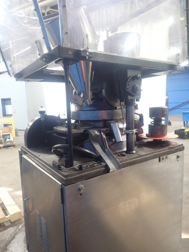 Manesty Tablet Press