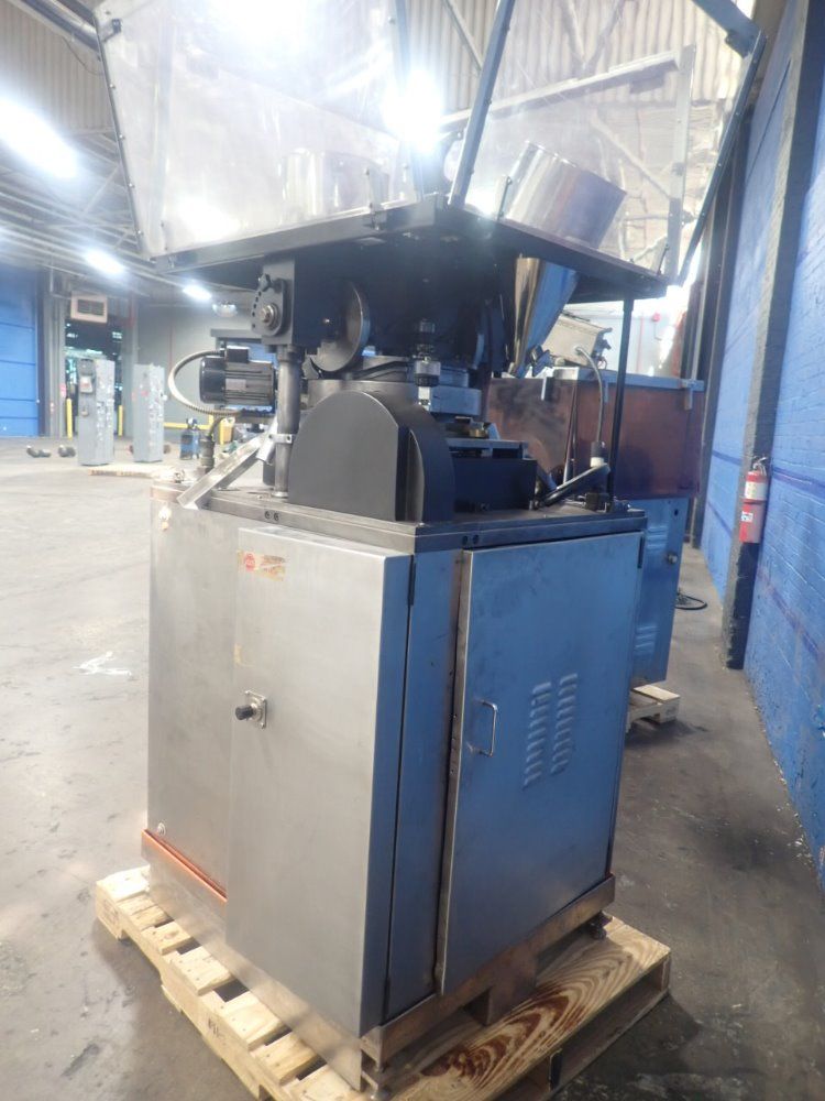 Manesty Tablet Press