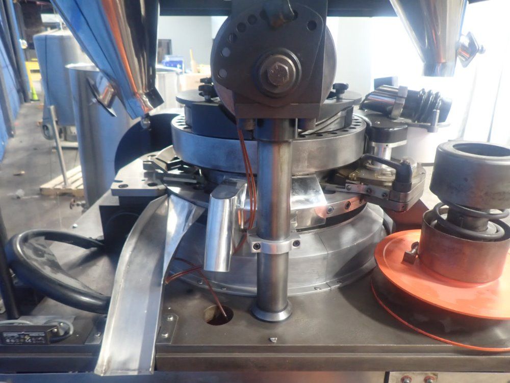 Manesty Tablet Press