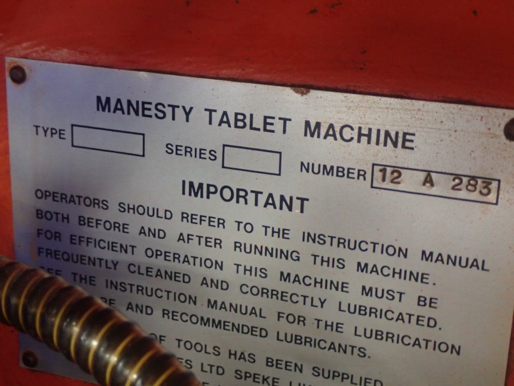 Manesty Tablet Press