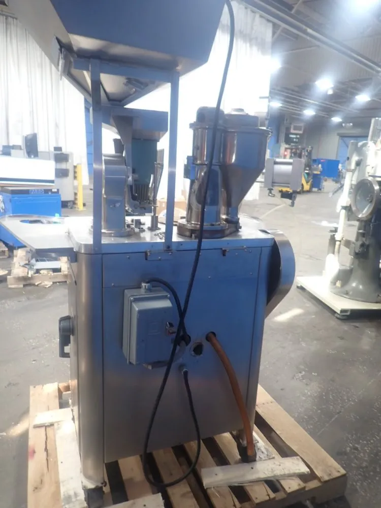 Capsugel Capsule Filler