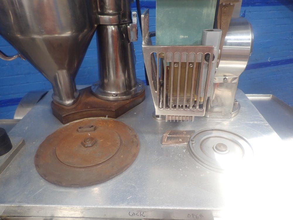 Capsugel Capsule Filler