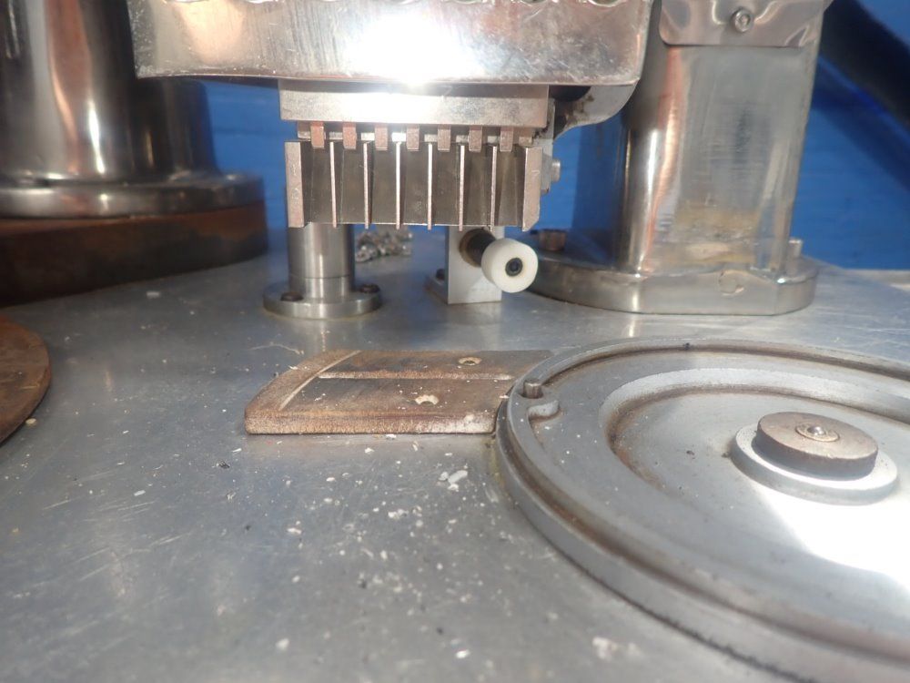 Capsugel Capsule Filler