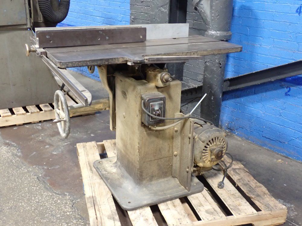 F.h. Clemens Table Saw