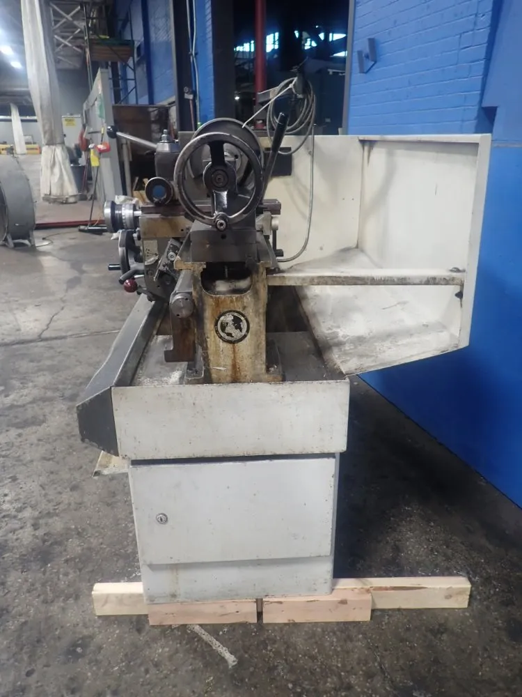 Clausing / 600 Lathes 13" / 19" X 30" Student 2500 Gap-bed Lathe - Student 2500