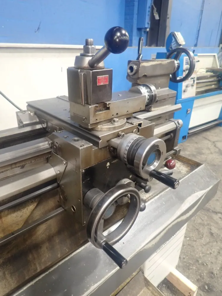 Clausing / 600 Lathes 13" / 19" X 30" Student 2500 Gap-bed Lathe - Student 2500