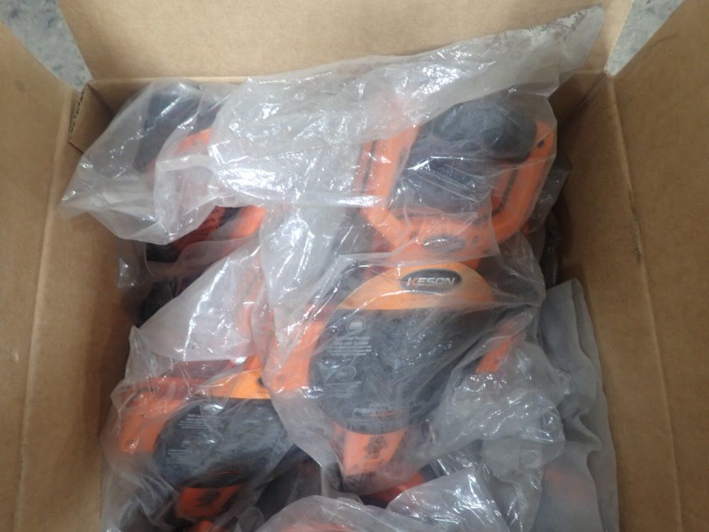 Keson Fiberglass Blade Measuring Tape