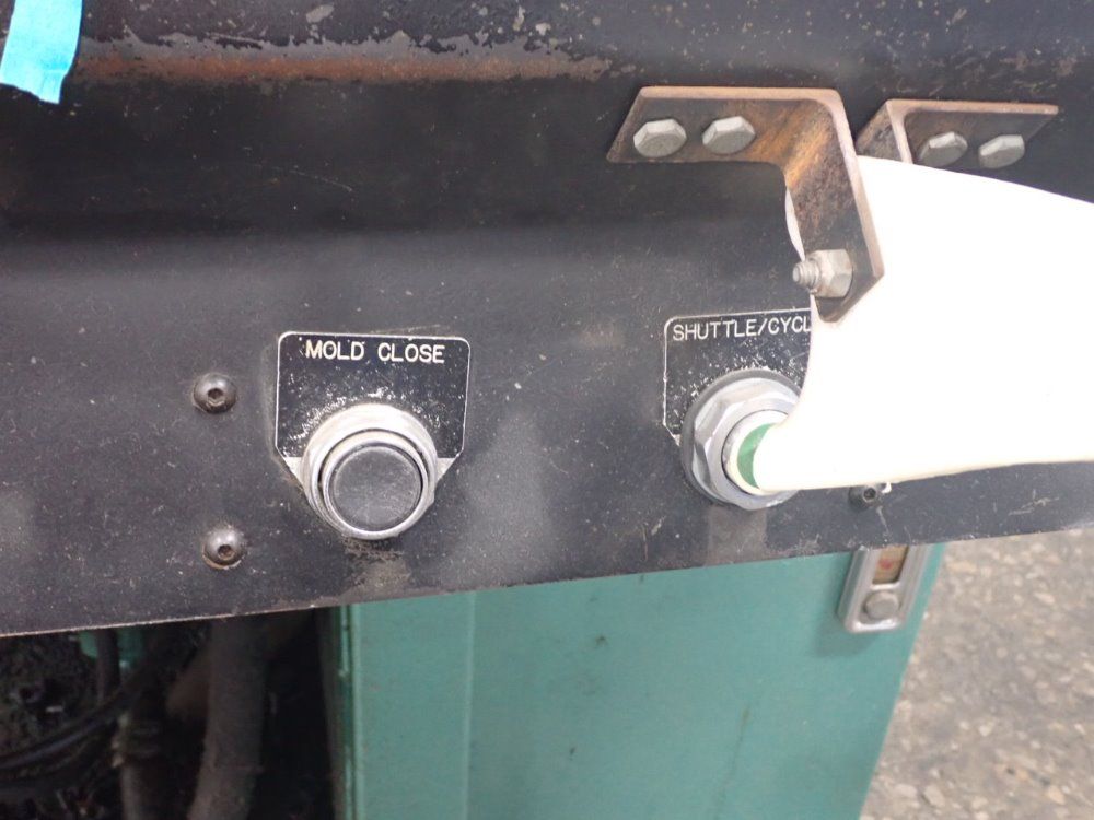 Autojector Vertical Injection Molding Press