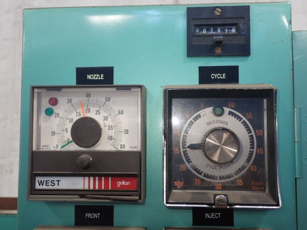 Autojector Vertical Injection Molding Press