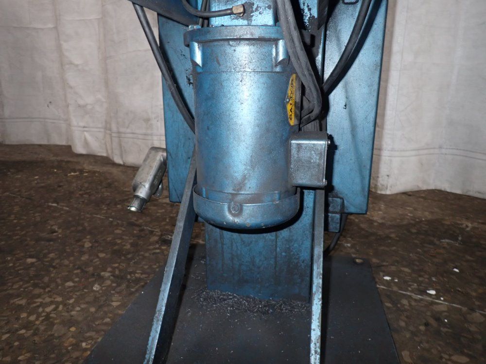 Mcfadden Chamfer Machiine