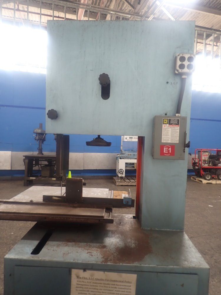 Roll-in Saw Vertical Bandsaw