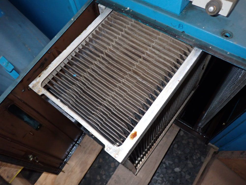 United Air Specialists/smog-hog Mist Collector