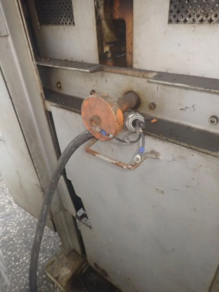 Litton Reed Thread Roller