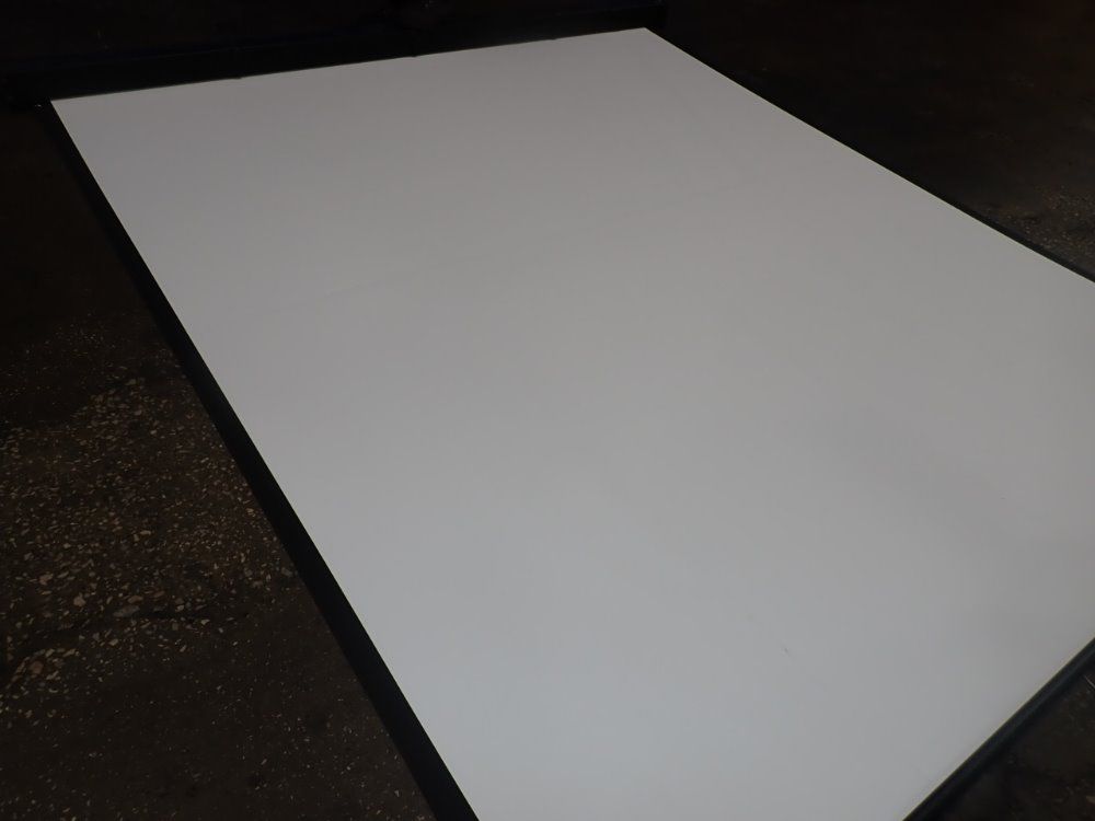 Bretford Projection Screen