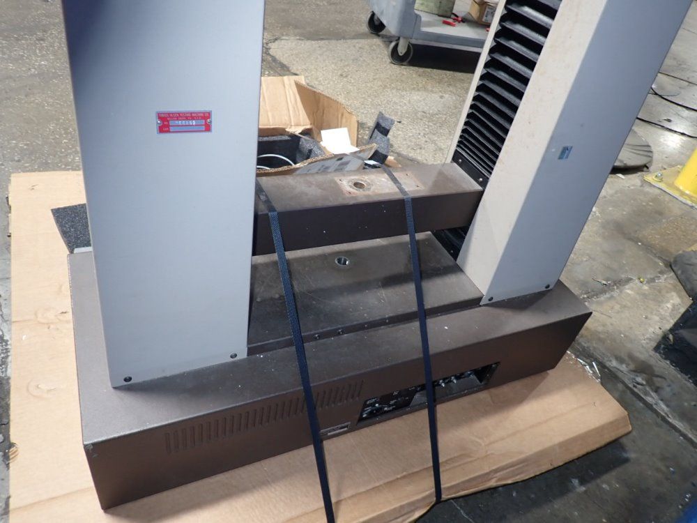 Tinus Olsen Tensile Tester