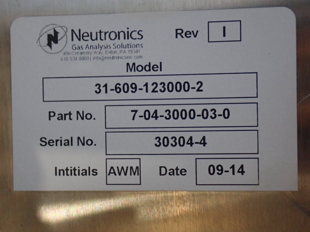 Neutronics/ntron Gas Analyzer