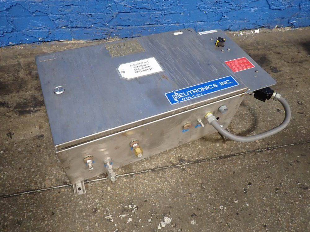 Neutronics/ntron Gas Analyzer