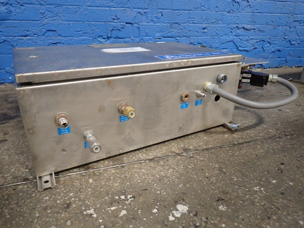 Neutronics/ntron Gas Analyzer