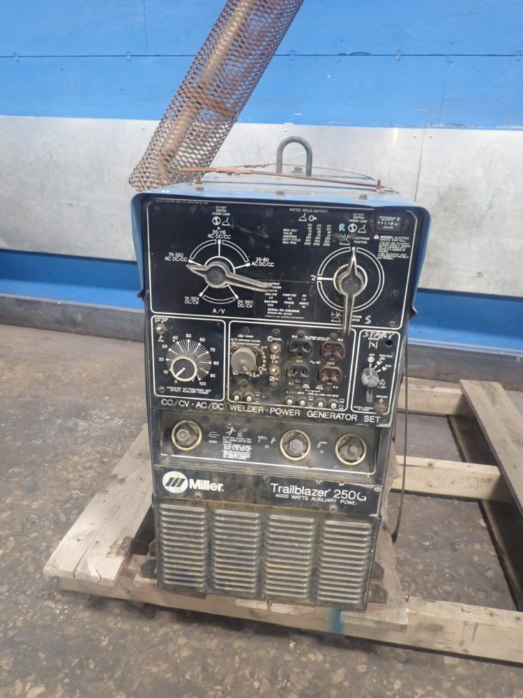 Miller 250a 4000w Trailblazer 250g Welder/generator - Trailblazer 250g